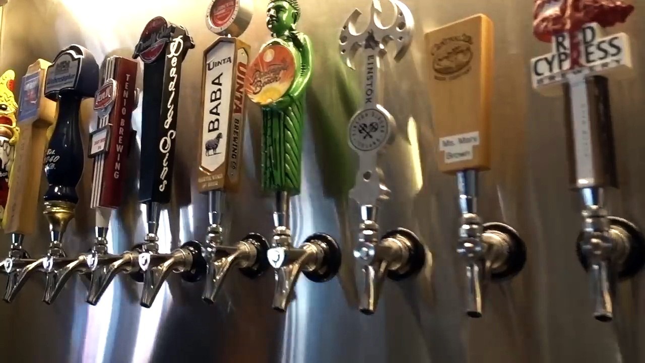 WORLD'S LARGEST PIZZA SLICE