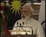 Narendra Modi in new Look with PM of Malesia in a Joint press conference   latest