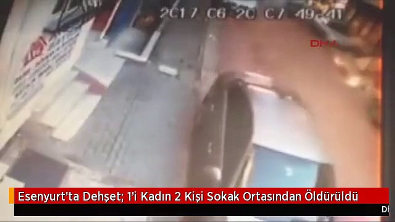 Esenyurt'ta Dehşet: 1'i Kadın 2 Kişi Sokak Ortasından Öldürüldü