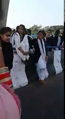 Girl Sing a Song Awesome Voice - Must Listing