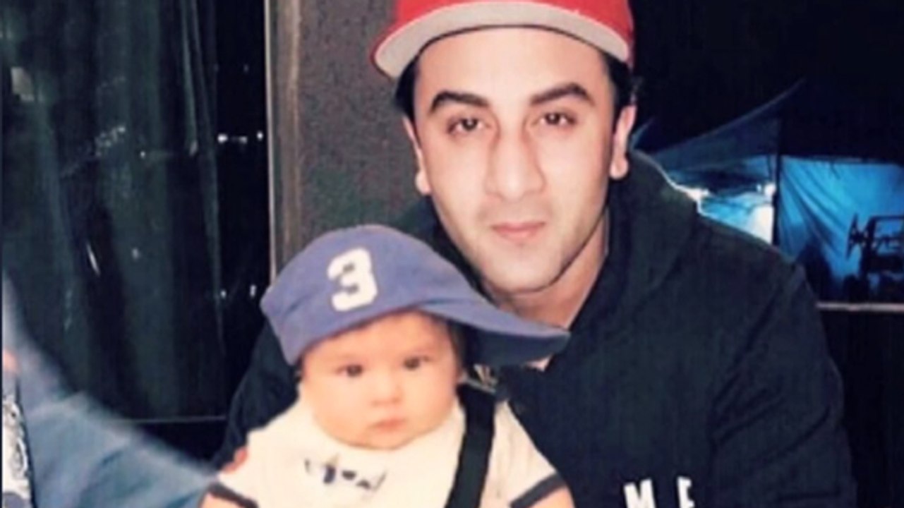 Ranbir-Taimur's FAKE Picture Goes Vira
