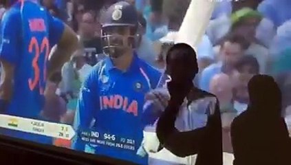 ہاہاہا دیکھئے فیصل قریشی کا رشی کپور اور وریندر سہواگ کو کرارا جواب