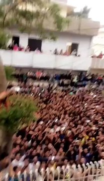 Loud Pakistan Zindabad chants outside Sarfraz Ahmed's residence