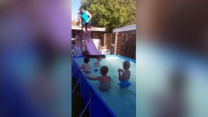 Il vaut mieux laisser les toboggans aux enfants !