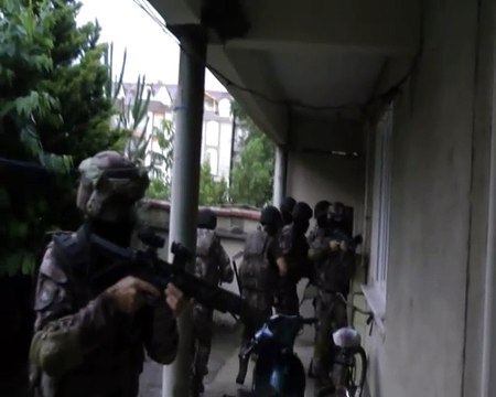 Bursa'da iki farklı suç örgütüne yönelik operasyon!
