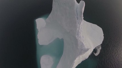 Fontes des pôles : à qui profite le crime ?