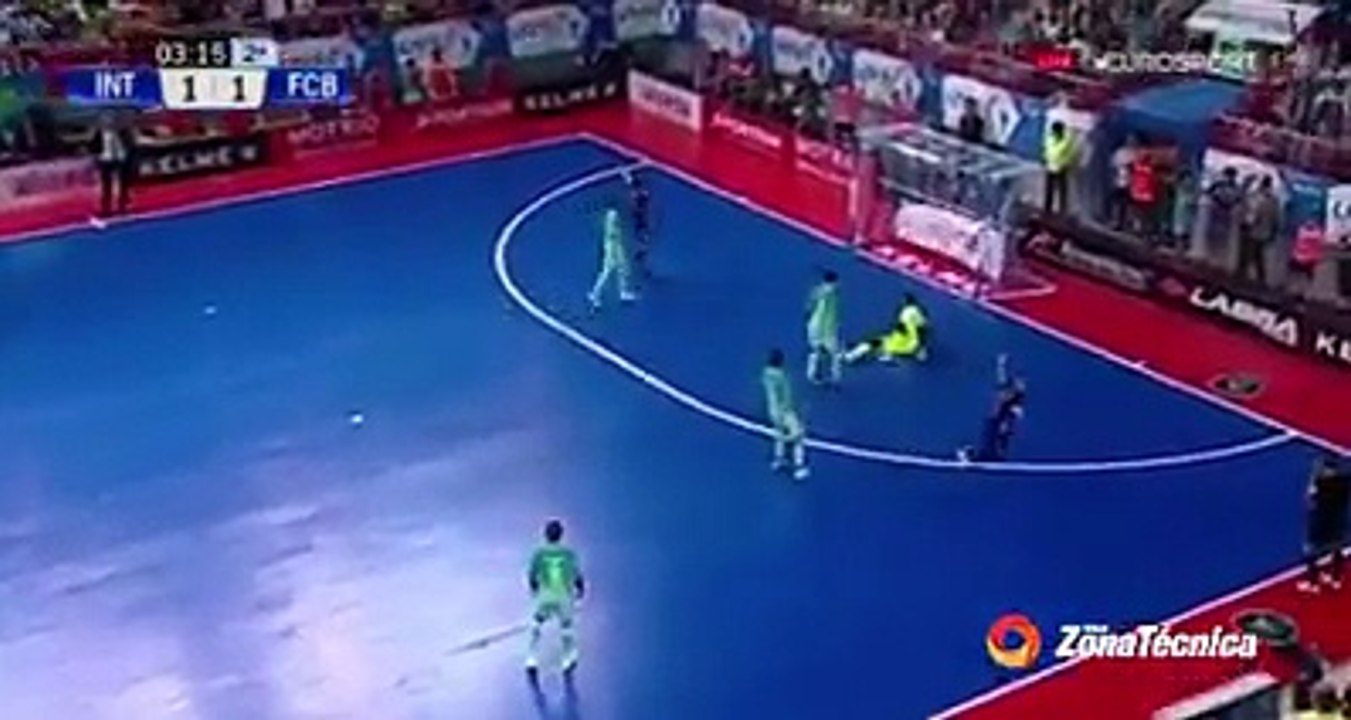 VÍDEO: É por isto que Ricardinho é o melhor do mundo