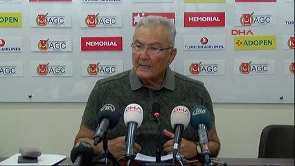 Antalya Baykal: Iktidara Tavsiyem, Bizi de Yürümek Zorunda Kalacağımız Zorlamalardan Uzak Kalmasıdır