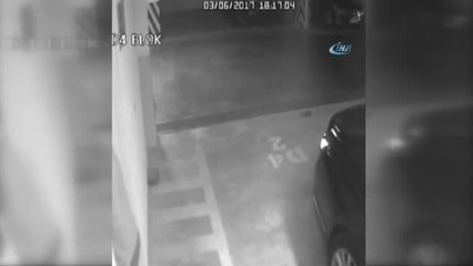 5 Bin Liraya Lüks Araç Satmaya Çalışırken Yakalandı...oto Galeriyi Tarama Anları Kamerada