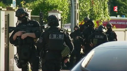 Attentat des Champs-Élysées : les proches du terroriste interrogés