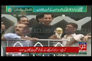 Sarfraz Trolling Indians By singing Song Mauka Mauka