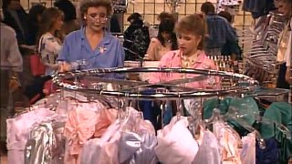 Roseanne - S 1 E 16 - Mall Story