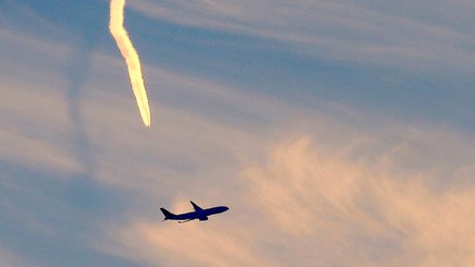 Hava Sıcaklığının 49 Dereceye Yükseldiği ABD'de Uçaklar Kalkış Yapamadı