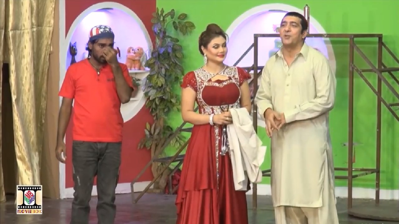 Zafri Khan with HOT Bachi in Stage Drama