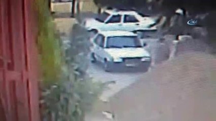 Otomobilden Hırsızlık Anı Kamerada