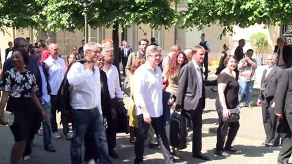 Arrivée groupée des députés La France insoumise à l'Assemblée