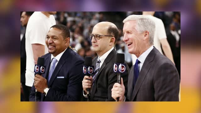 Pillow Talk Show: Jeff Van Gundy Explains His Comments About Rihanna