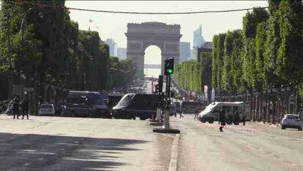 El ataque de los Campos Elíseos genera críticas sobre el control del agresor