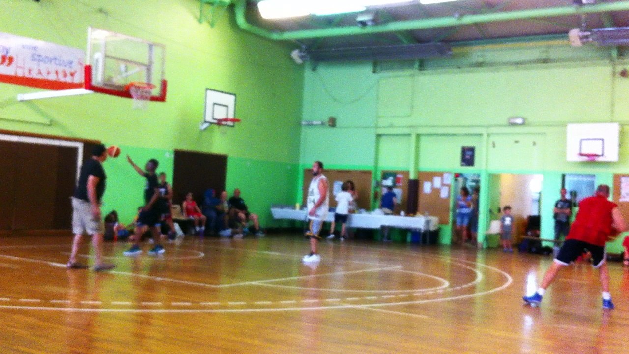 Duel fratricide entre Nico et Micka à 3 points !