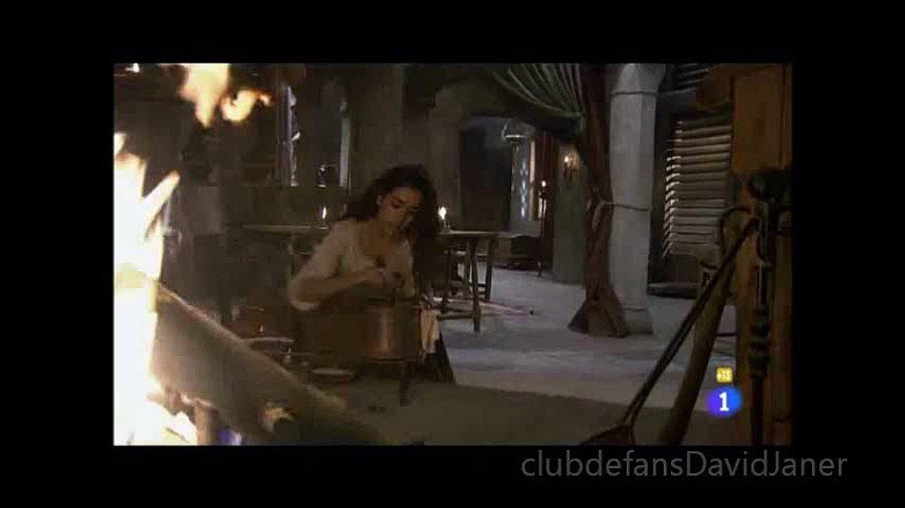 momento CENA ALONSO CUENTA AGUILA ROJA RECUPERADO EL CUADRO DE MARGARITA ESCENA 33