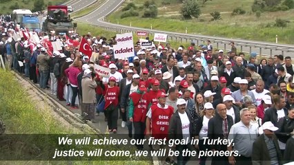 Turkey opposition chief accuses Erdogan of influencing courts