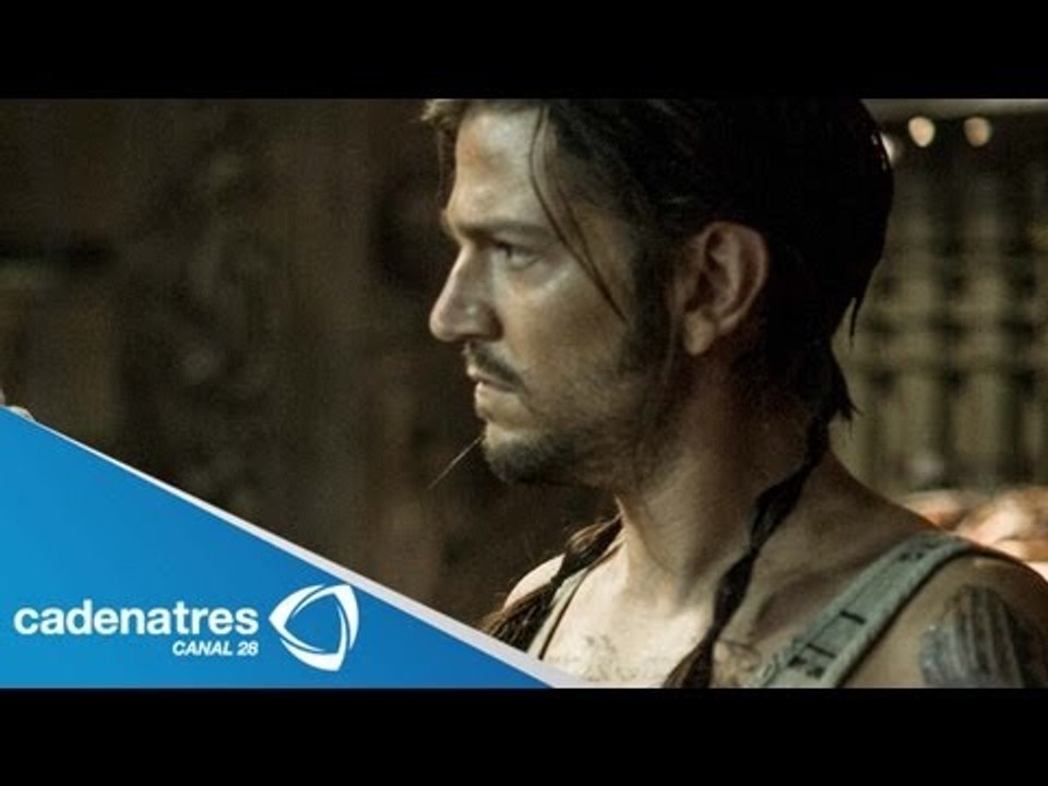 Diego Luna acude a la alfombra roja de Elysium / Diego Luna attends the red carpet at Elysium