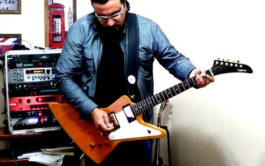U2 Acrobat - testando timbre