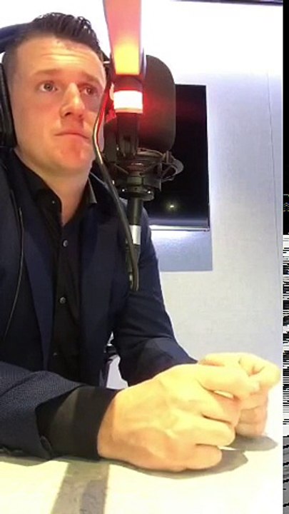 (Robinson's footage) Tommy Robinson and Piers Morgan debate turns to chaos