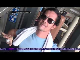 Edward Akbar Ngabuburit Dengan Melakukan Gym