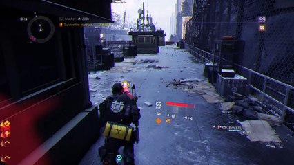 Angry guy screaming at me after finishing my Manhunt - Tom Clancy's The Division™_20170611002742