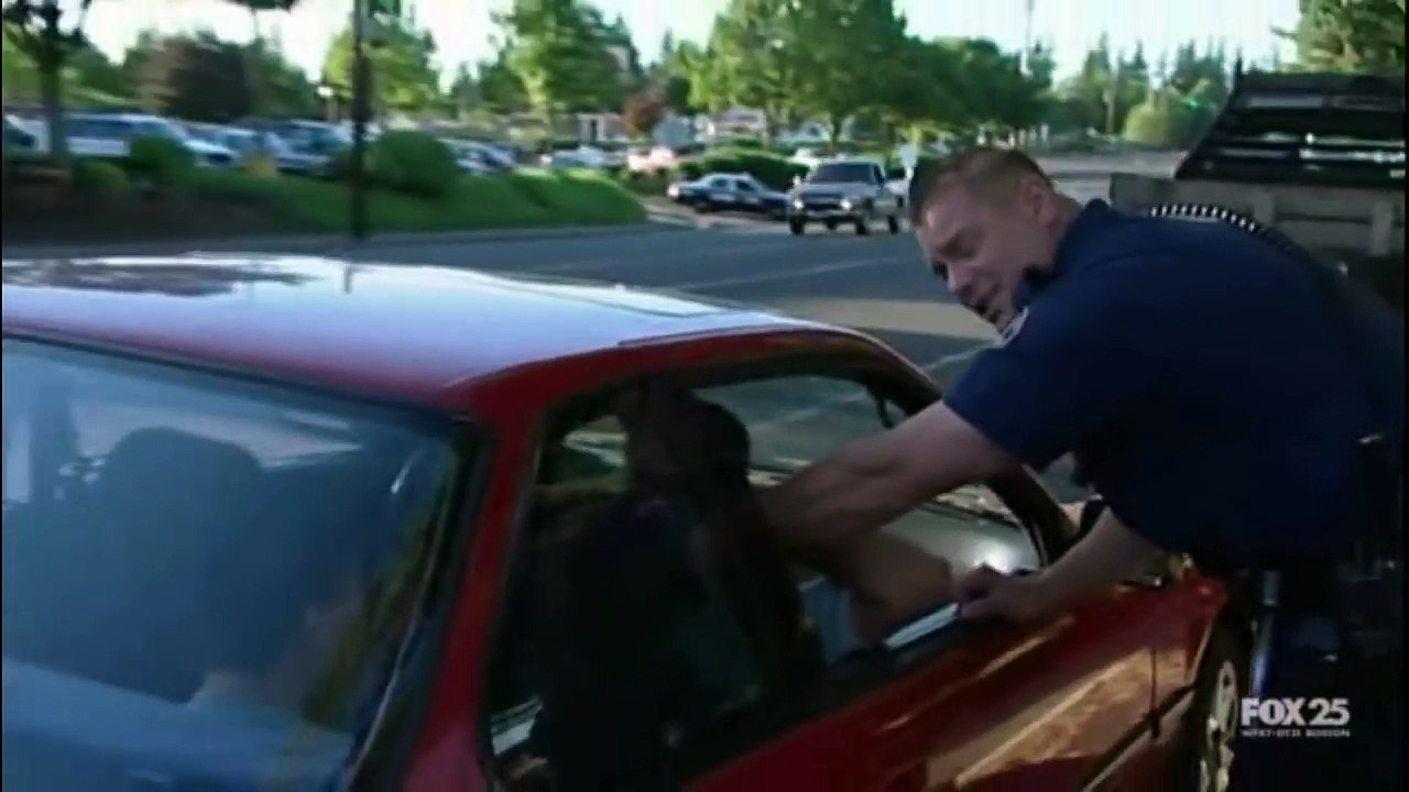 Americas Dumbest Criminals Episode 24 (700 Ecstasy Pills)