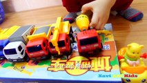 Enfants grue déverser fouilleur pour Jeu enfants examen jouets un camion camions construction