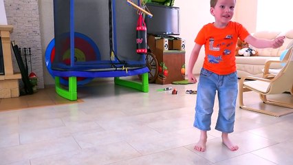 Вредные детки и конфеты КАПРИЗНЫЙ МАЛЫШ Bad Baby with Crying and Tantrum for Lollipops