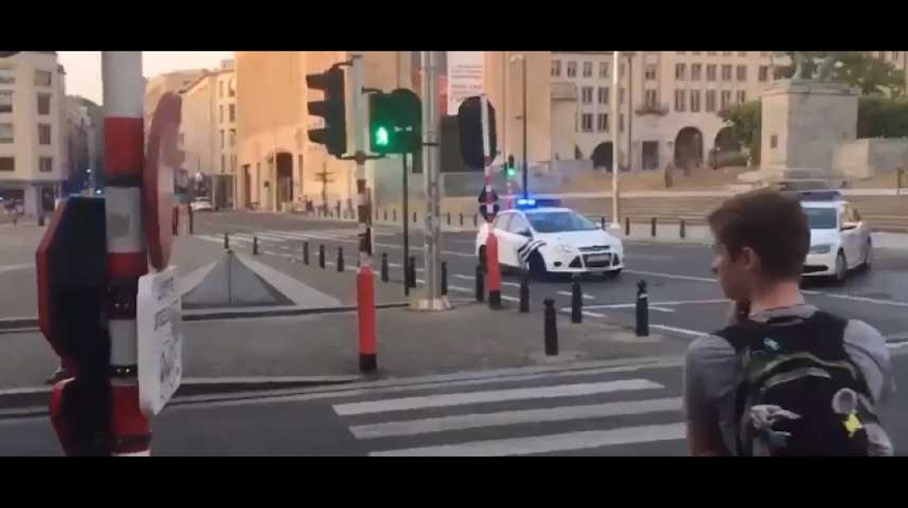 Bruxelles : Un suspect portant une ceinture d'explosifs abattu à la gare centrale (Vidéo)