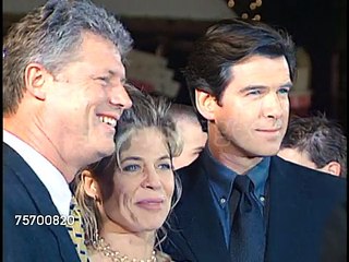 Pierce , Sean Brosnan , Linda Hamilton at the Dante's Peak Premiere