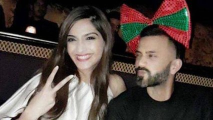 Sonam Kapoor and BOYFRIEND Anand Ahuja's MADNESS Caught On Camera