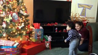 Funny KIDS failing at CHRISTMAS - Kid fail compilati
