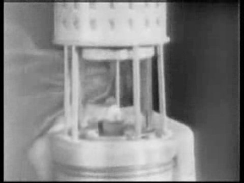 1926 Oxygen Mask & Breathing Tank Mine Rescue Trapped Miners