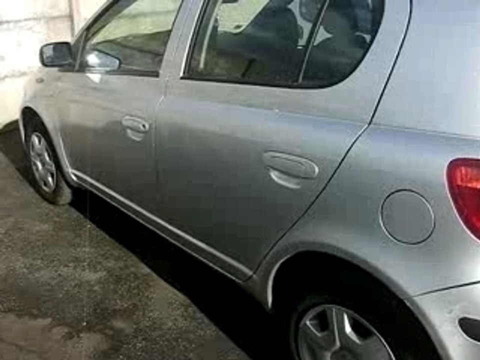 Toyota-yaris-1