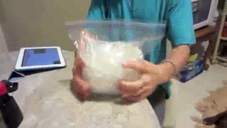 82.HOW TO MAKE ICE CREAM IN A BAG_clip17
