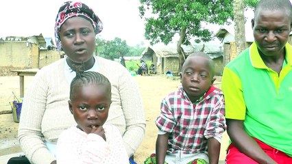 Après être séparés, de jeunes Ivoiriens retrouvent leur famille