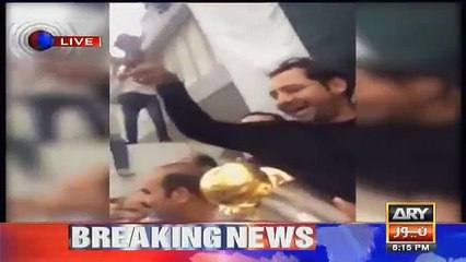 Why Were You Singing Mauka Mauka, Kashif Abbasi Asks Captain Sarfraz Ahmed