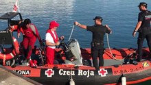 Cliente caloteiro não paga serviço e mecânico atira Mercedes ao mar
