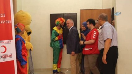 Türk Kızılayı, Gazzeli Yetimlerle İftar Yaptı