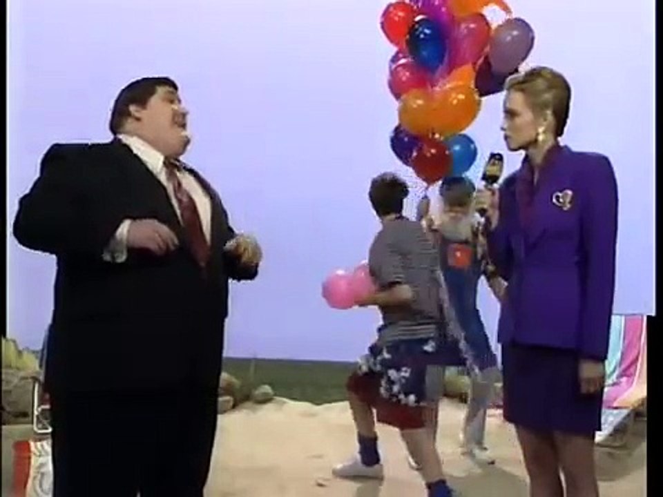 Jim Carrey - Background Guy