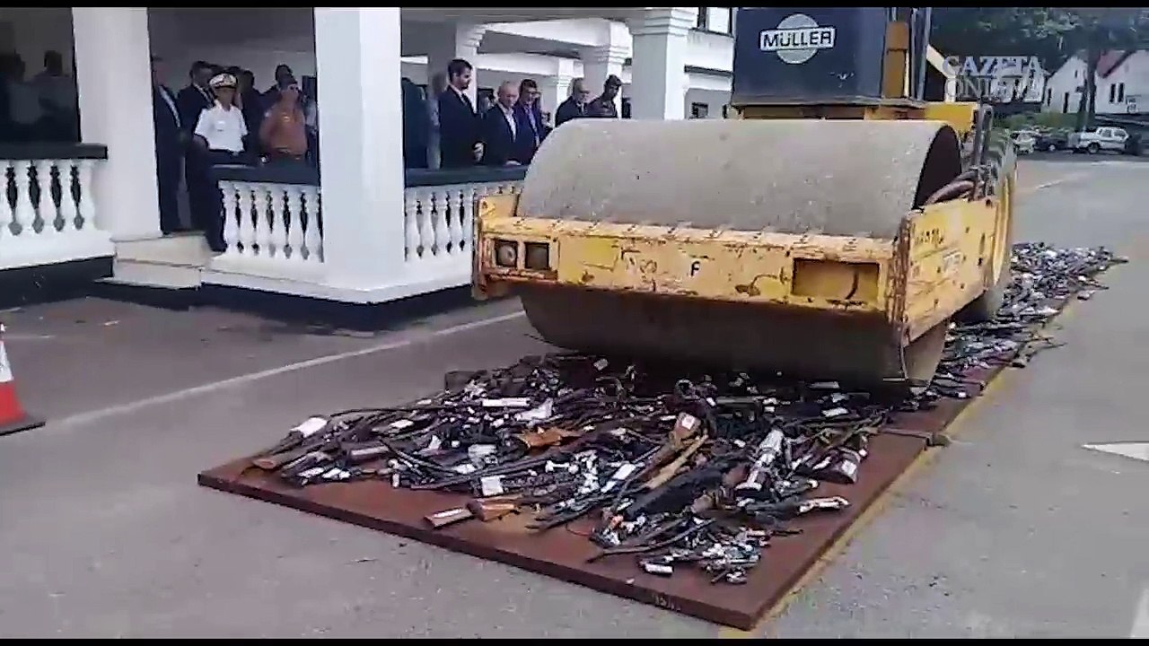 Destruição de armas apreendidas no Espírito Santo