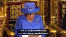 Un choix de chapeau étrange pour la reine Elizabeth II