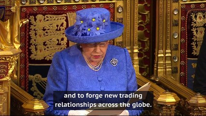 Un choix de chapeau étrange pour la reine Elizabeth II