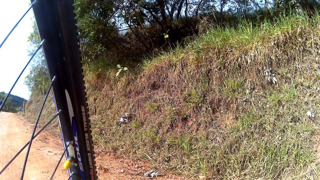Vamos pedalar, vamos viver, vamos respirar saúde, vamos pedalar, trilhas do Morro Alto, Taubaté, SP, Brasil, com os amigos, com os bikers, junho, 2017, 4k, 2,7k, ultra hd, full hd, hd.