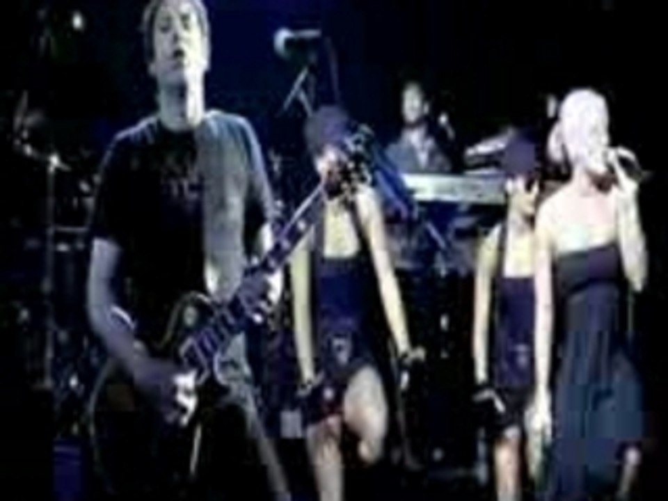 Pink-Live_At_Le_Live_De_La_Semaine_10-04-2006-S...